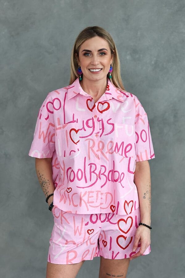 kostiumelis-su-sortais-12