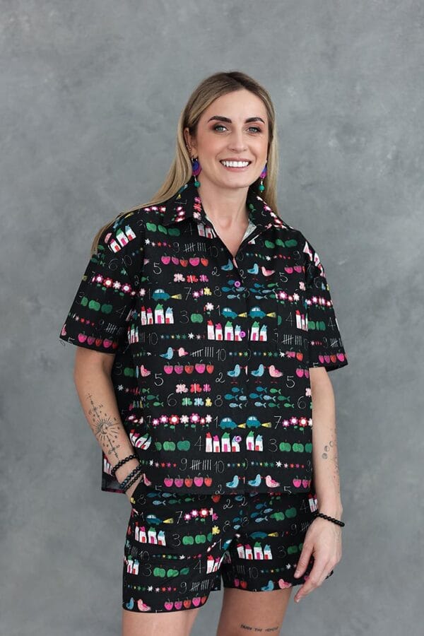 kostiumelis-su-sortais-28