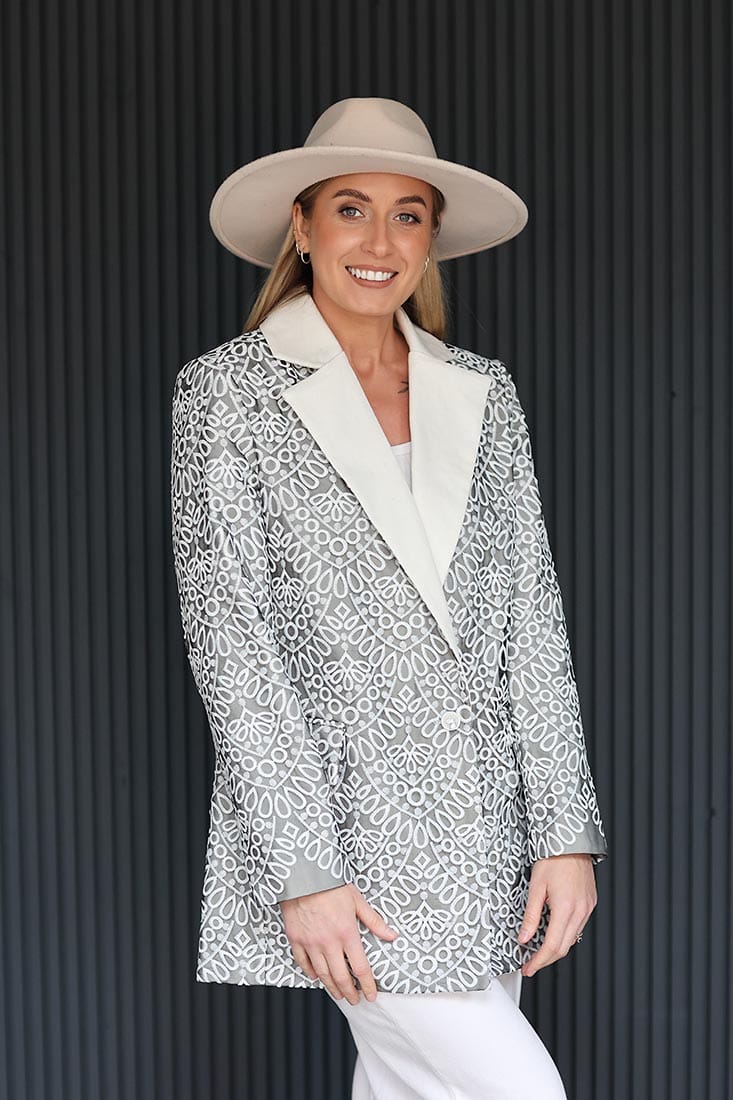 Tiesaus silueto švarkas "Adelie" - Image 3