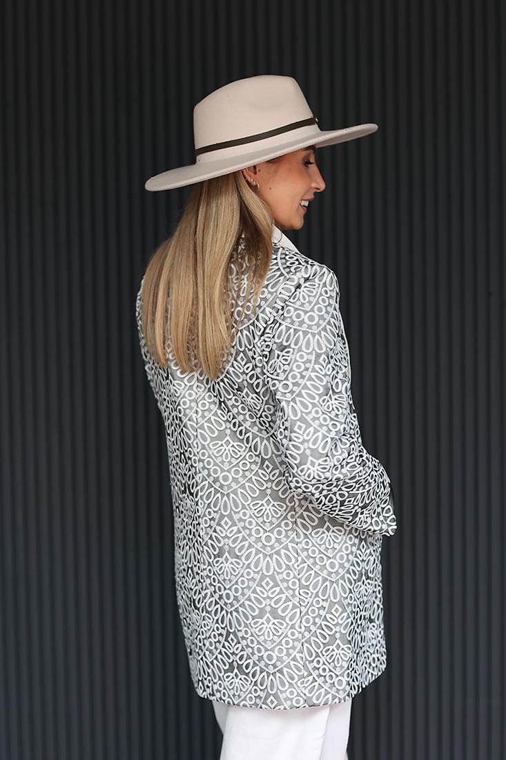 Tiesaus silueto švarkas "Adelie" - Image 2