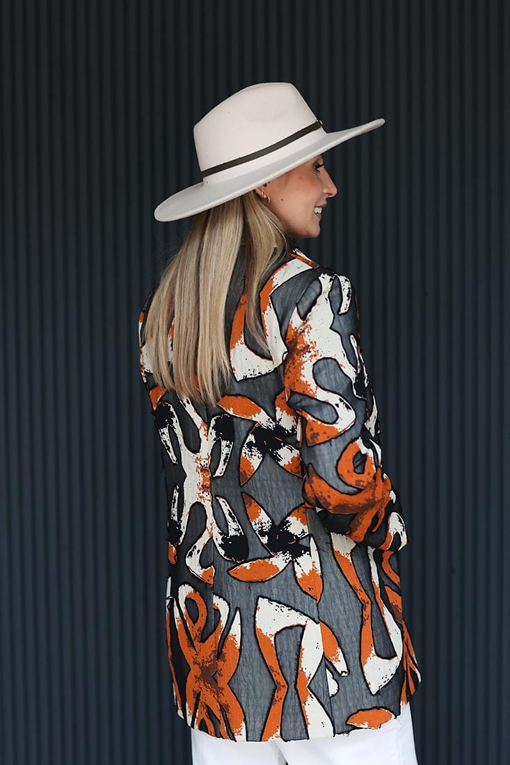 Tiesaus silueto švarkas "Carmen" - Image 2