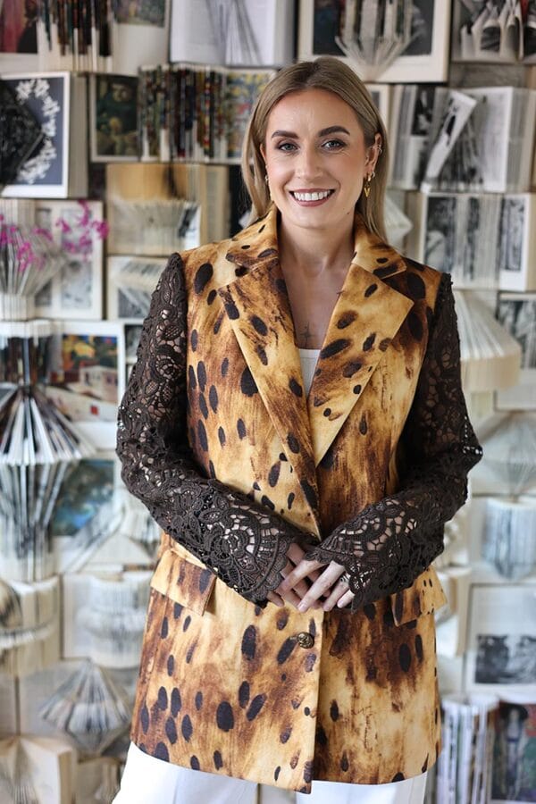 Tiesaus silueto švarkas "Amarone"